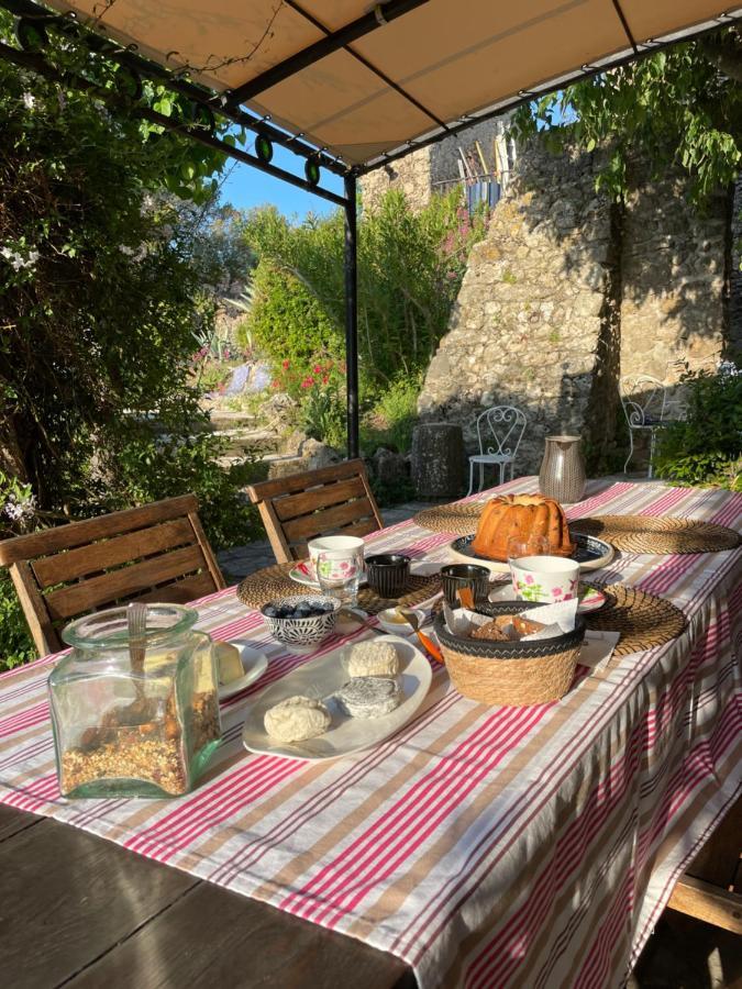 La Parenthese Du Var - Chambre D'Hotes Petits Dejeuners Inclus Et Terrasse Ombragee Saint-Antonin-du-Var エクステリア 写真