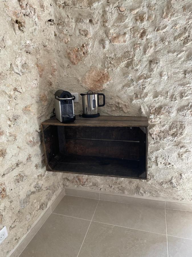La Parenthese Du Var - Chambre D'Hotes Petits Dejeuners Inclus Et Terrasse Ombragee Saint-Antonin-du-Var エクステリア 写真