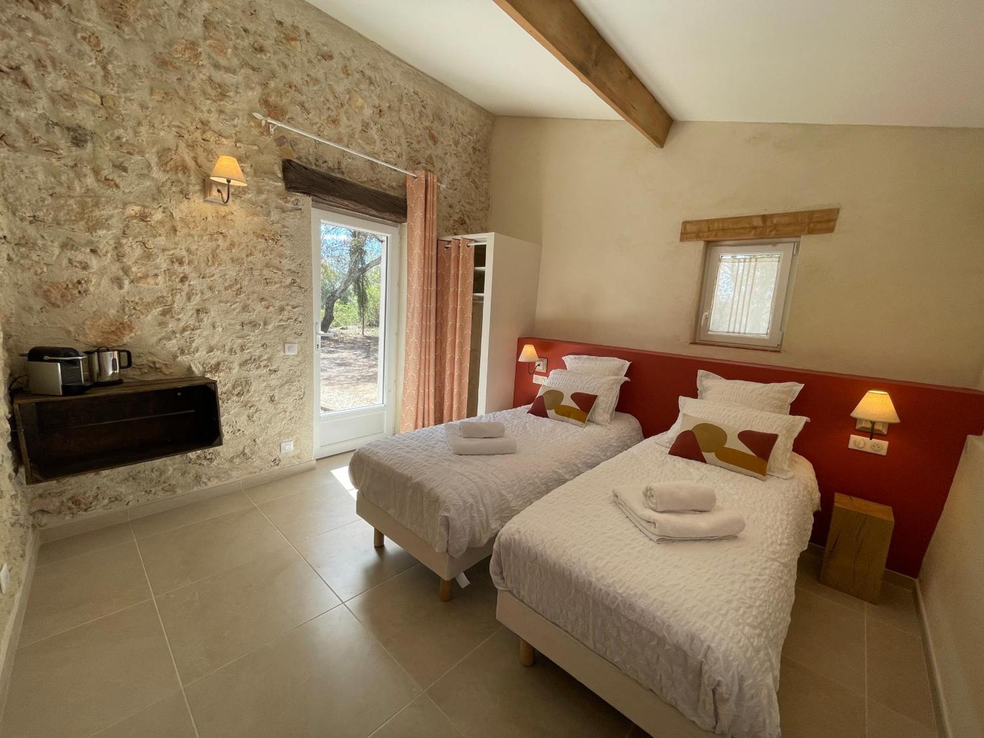 La Parenthese Du Var - Chambre D'Hotes Petits Dejeuners Inclus Et Terrasse Ombragee Saint-Antonin-du-Var エクステリア 写真