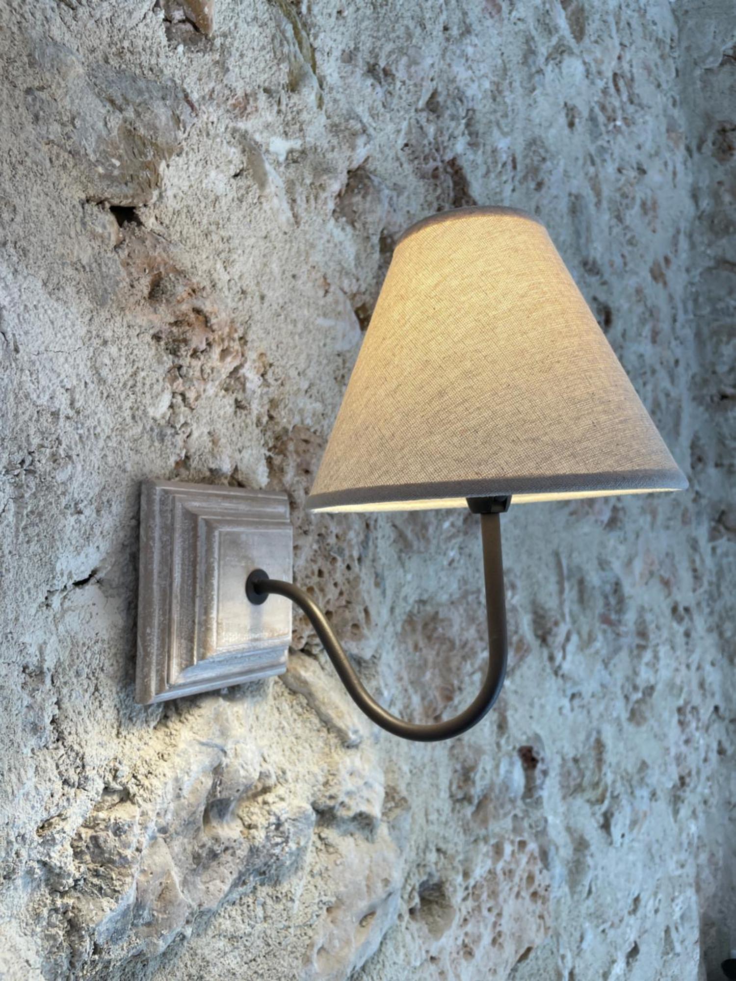 La Parenthese Du Var - Chambre D'Hotes Petits Dejeuners Inclus Et Terrasse Ombragee Saint-Antonin-du-Var エクステリア 写真